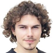 Professeur de Mathématiques du CP à la 3e. Étudiant en école d’ingénieure